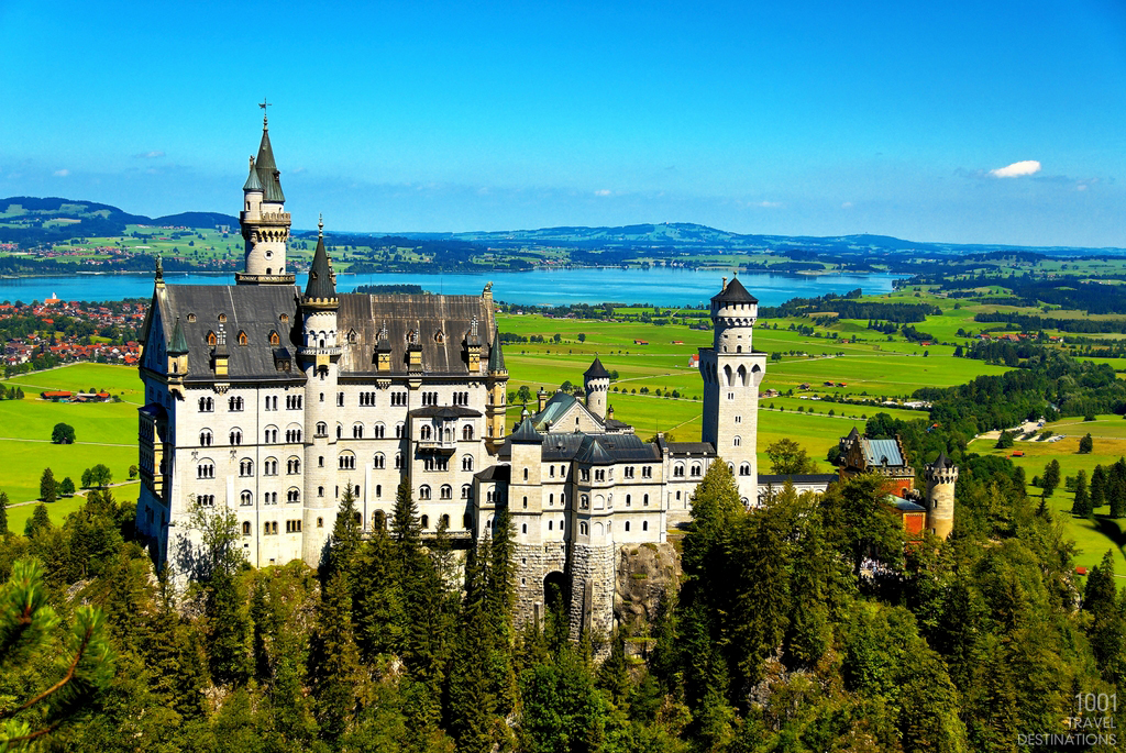 1001 travel destinations neuschwanstein castle germany 1 1 Chi phÃ­ sinh hoáº¡t táº¡i 5 thÃ nh phá» lá»n cá»§a Äá»©c