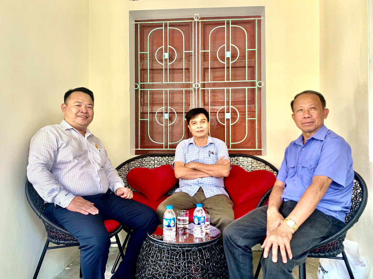 z4455955920124_2690e166f33344a77a599d10d4b9cac4-1